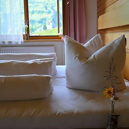 Trista Couette-café 3*